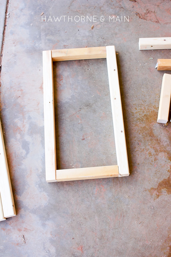 Simple DIY Wood Side Table