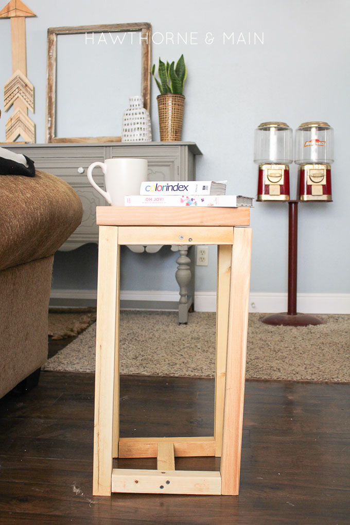 Simple DIY Wood Side Table