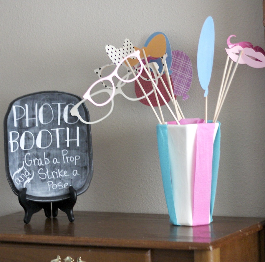 These photo booth props were such a hit at my little ones 1st birthday party! Not only were the kids excited but all the adults got in on the fun too!  Let me show you how easy they are to make!
