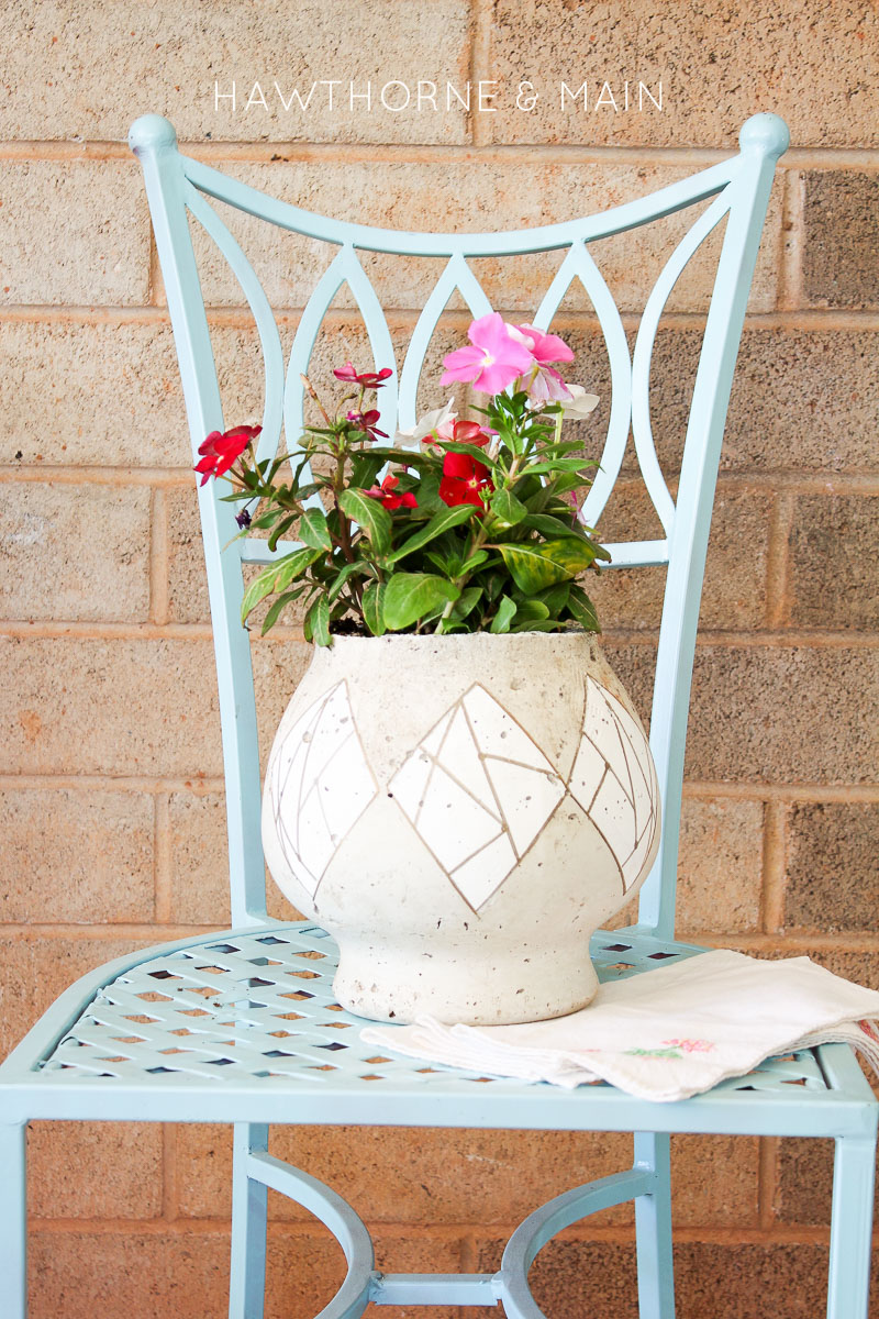 Cement has been pretty popular lately.  I decided to try my hand at making a cement flower pot.  It turned out pretty cool.  Come get all the details on how you came make one too! 