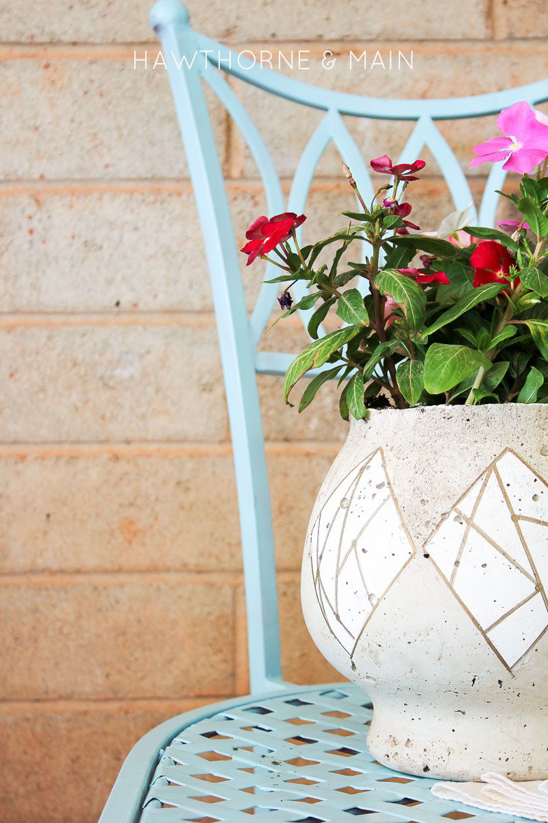Cement has been pretty popular lately.  I decided to try my hand at making a cement flower pot.  It turned out pretty cool.  Come get all the details on how you came make one too! 