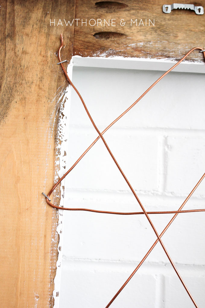 What a lovely way to display recent photos. I am still loving all things copper, and this one is just awesome! I love that she used copper wire. So cool!