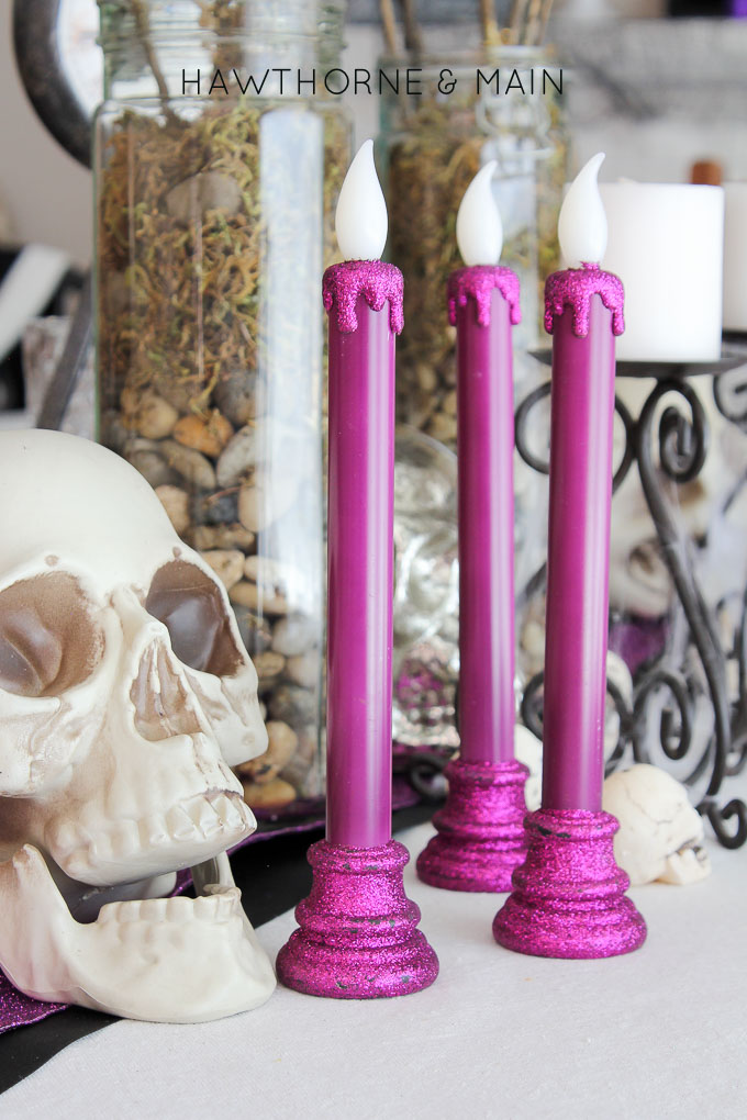 Come take a peek at my purple glam Halloween dinning room and mantel tour. I decided to go all out and use purple, black and white.  It turned to so fun! 