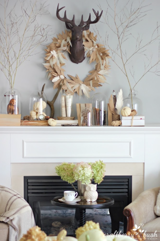 Fall decor does not have to been totally extravagant to bring the fall spirit. I have found some amazing spaces that are decorated simple yet stunning.  