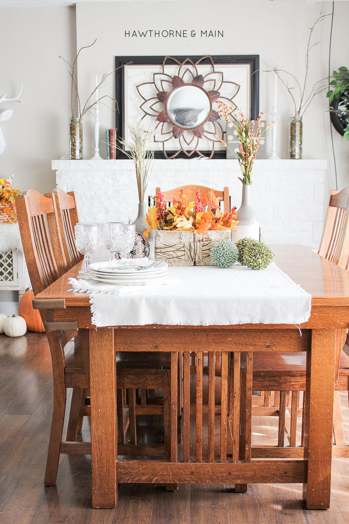 Welcome to my Fall Home Tour at Hawthorne and Main. I hope that you can find some inspiration as you take a peek at my home this lovely fall season!  Let me know what you think!