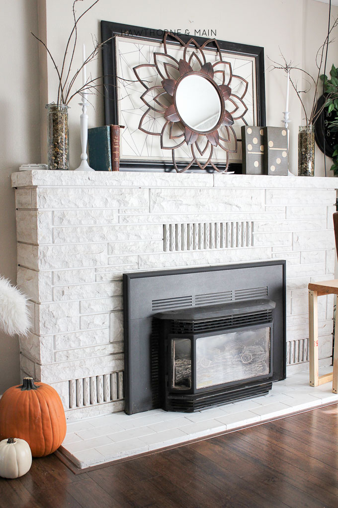 Welcome to my Fall Home Tour at Hawthorne and Main. I hope that you can find some inspiration as you take a peek at my home this lovely fall season!  Let me know what you think!