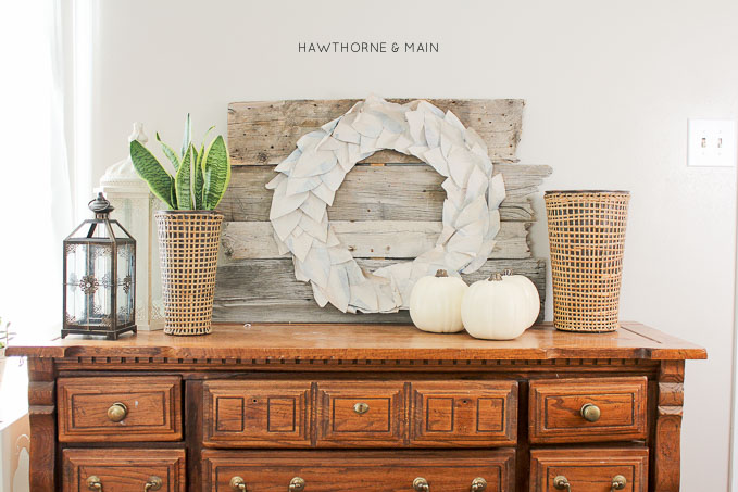 Welcome to my Fall Home Tour at Hawthorne and Main. I hope that you can find some inspiration as you take a peek at my home this lovely fall season!  Let me know what you think!