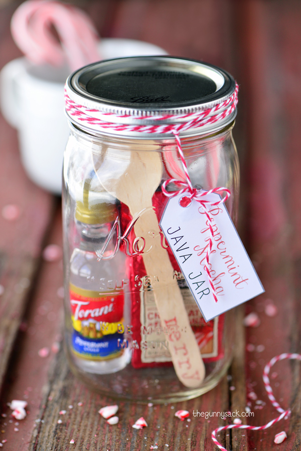 These mason jar gift ideas are awesome.  I really need to make some of these for neighbors and friends this year.  They look really easy to put together! 