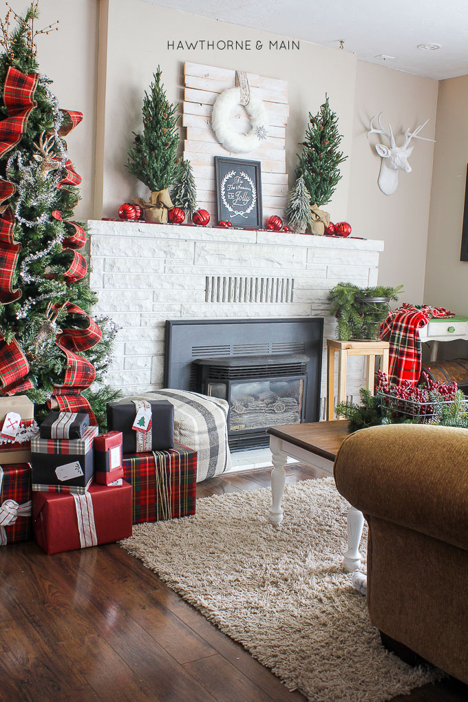 Decorating doesn't have to be hard. Check out these3 Fail Proof Holiday Decor Ideas