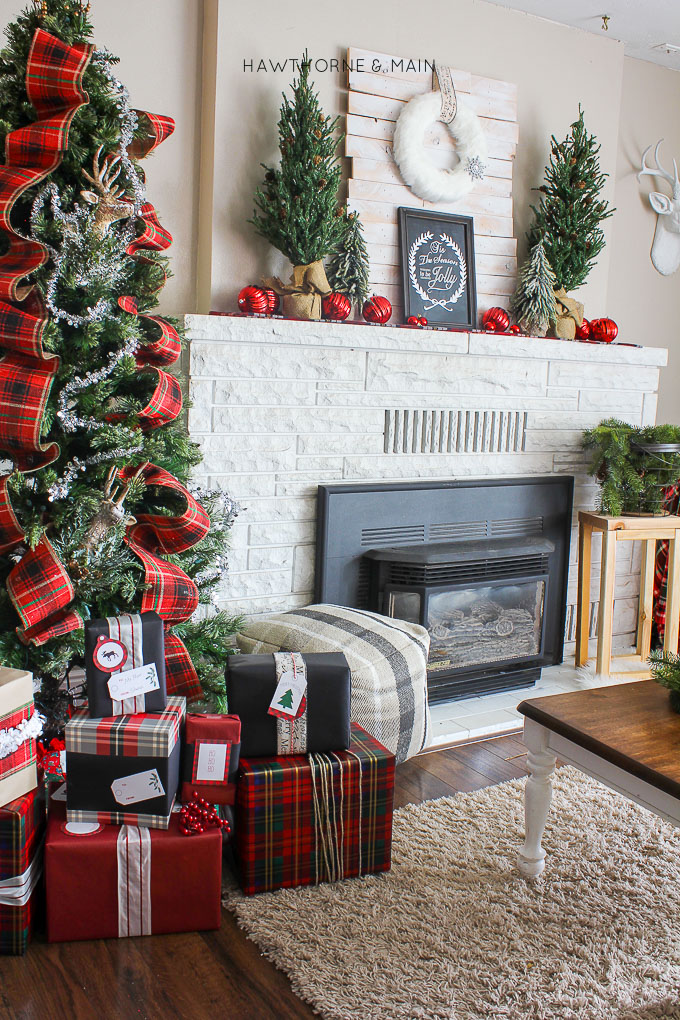 Decorating doesn't have to be hard. Check out these3 Fail Proof Holiday Decor Ideas