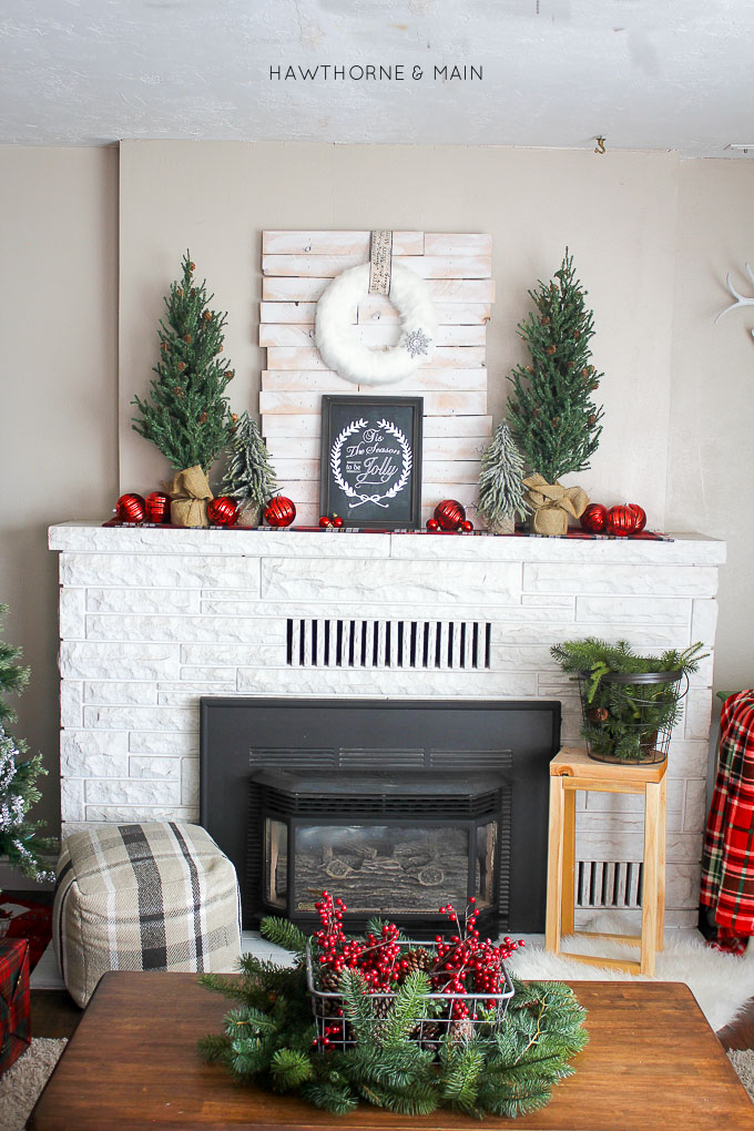 Decorating doesn't have to be hard. Check out these3 Fail Proof Holiday Decor Ideas