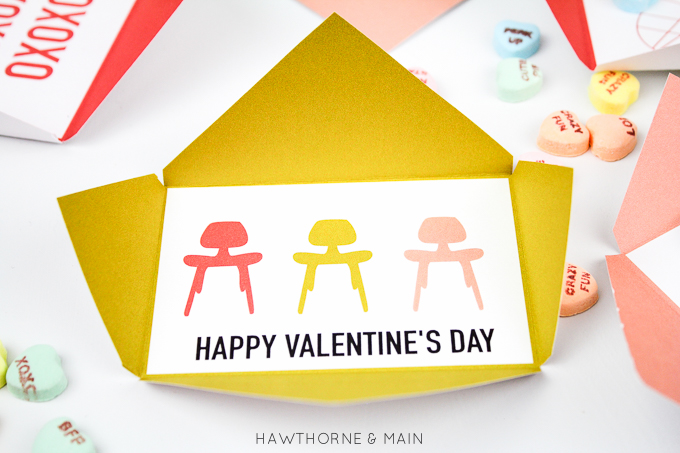 FREE Valentine's Day envelope printable. I love how simple these are. Perfect to give to friends. #valentine