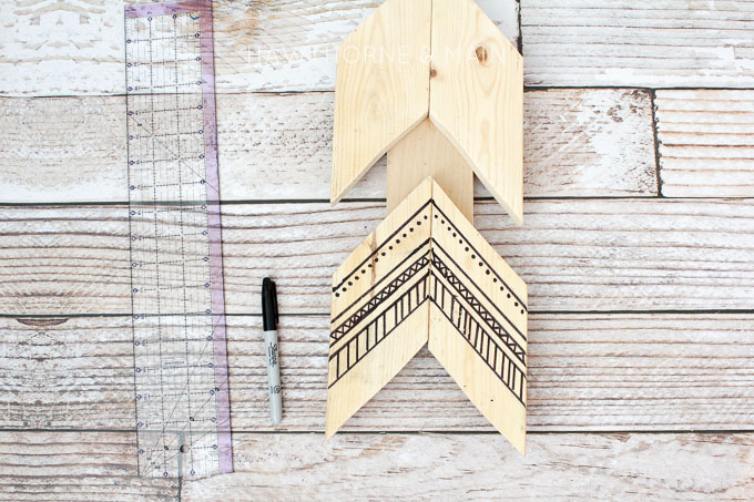 This DIY Tribal Arrow Wall Art looks super easy to make. I love that is uses supplies that I already have on hand. Definitely adding this to DIY list.