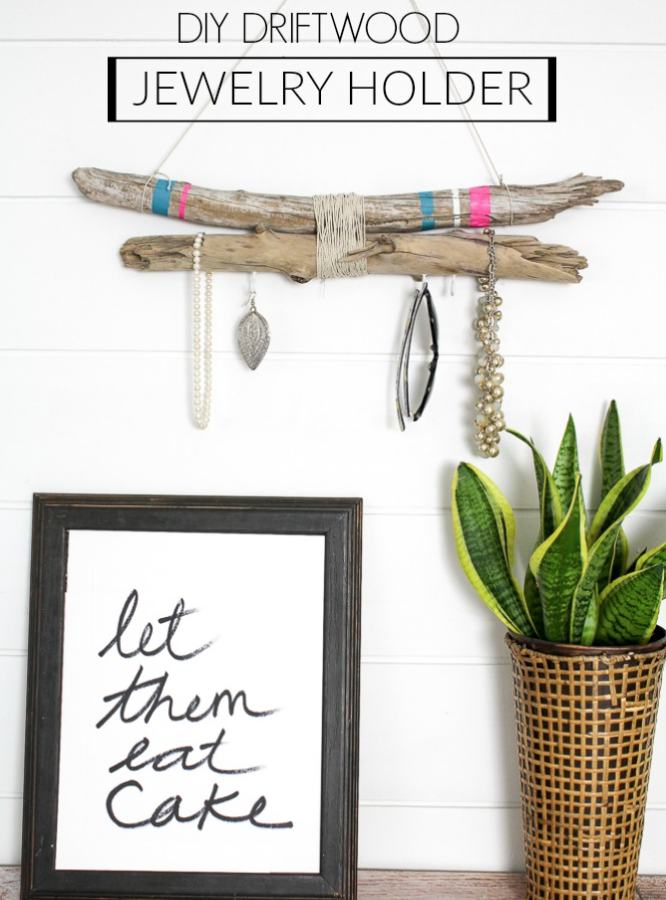 DIY Driftwood Jewelry Holder