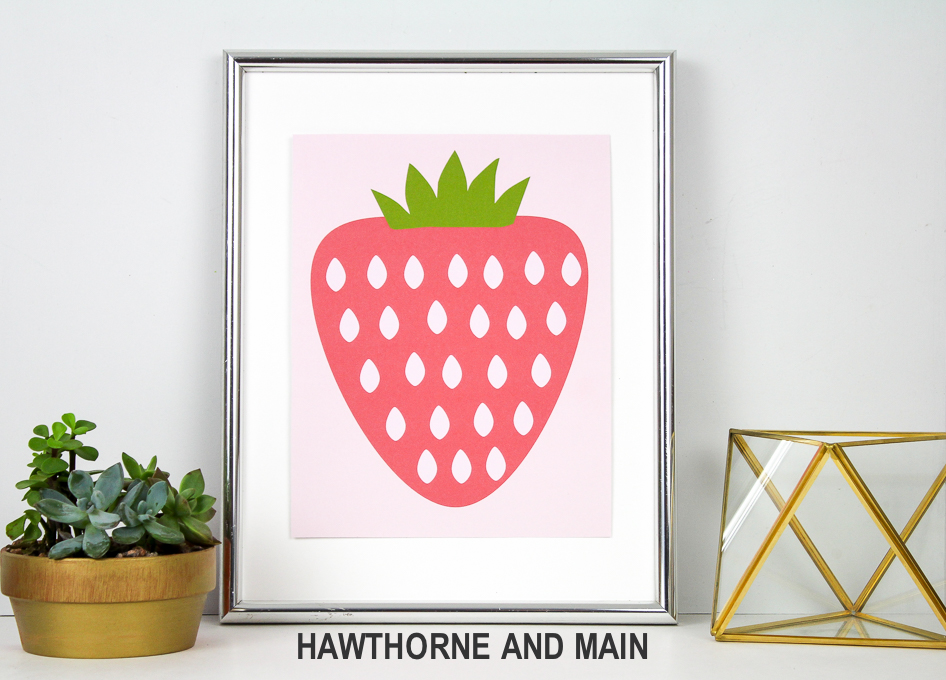 Love this strawberry printable! It is perfect for spring/summer. Totally pinning! 