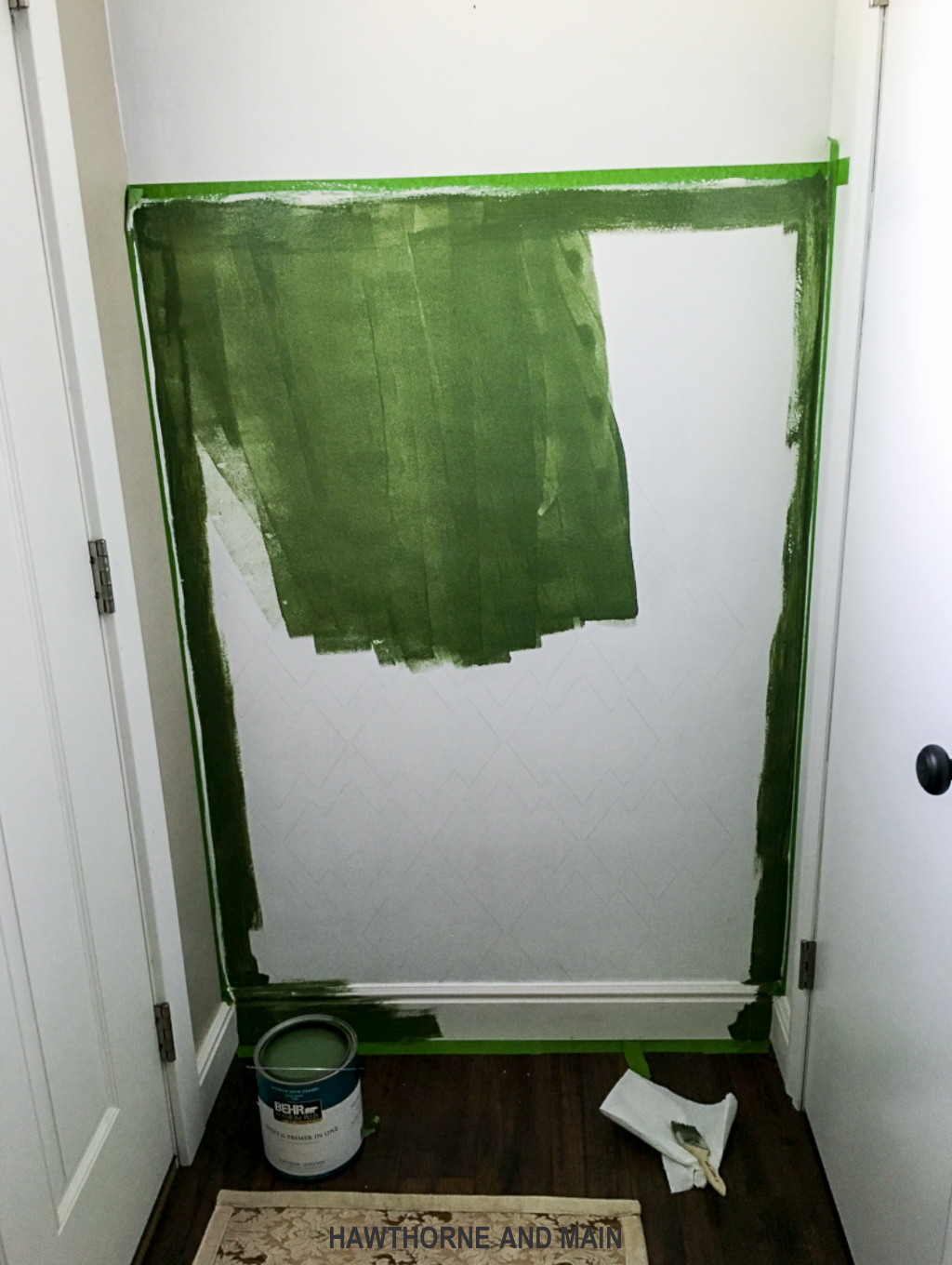 painting-an-entryway-green