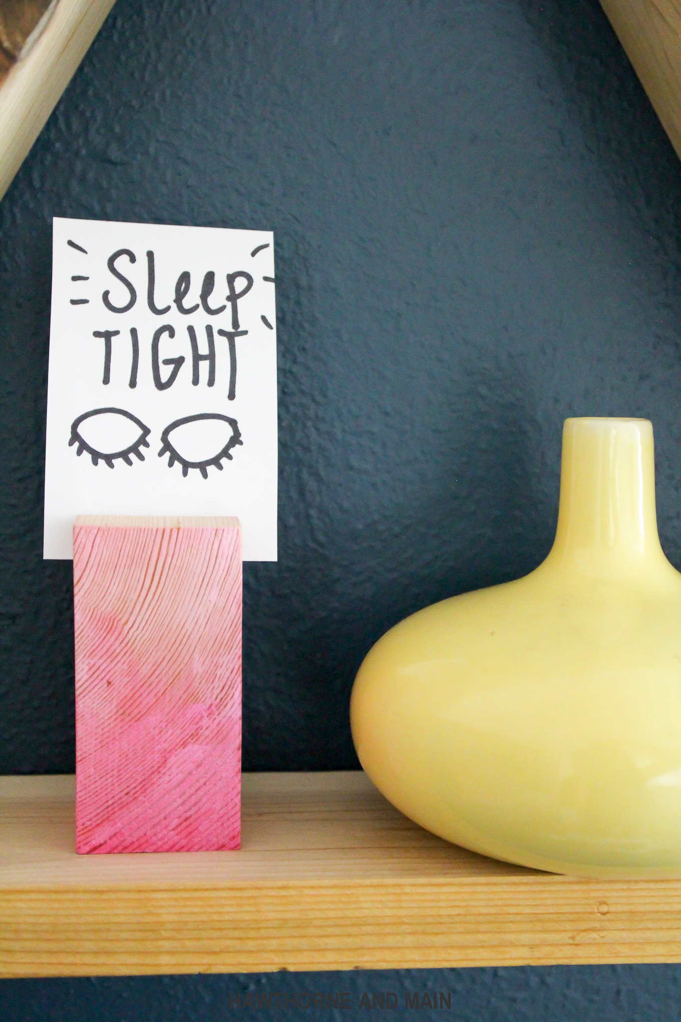 sleep-tight-sign